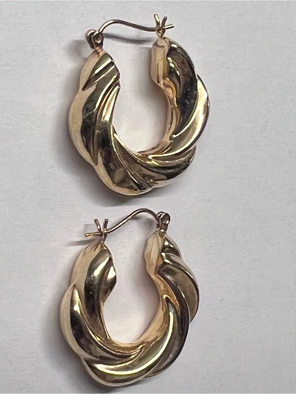 14k Gold 4.2g Rope Twist puffy hollow Thick Hoop earrings vintage 80s